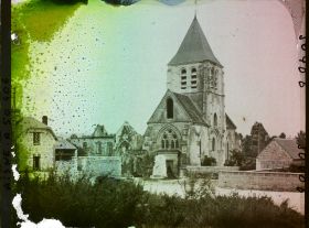 Image représentant France, Presles et Boves, Eglise restaurée