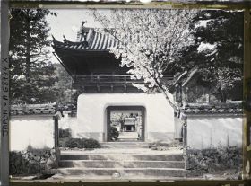 Image représentant Temple Kôshô-ji : porte d'entrée Sakura-mon ("porte du cerisier")