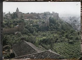 Image représentant Vue de l'Alhambra depuis les jardins du Generalife