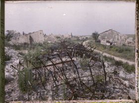 Image représentant France, Fay en Haye, Entrée du Village, Ouest