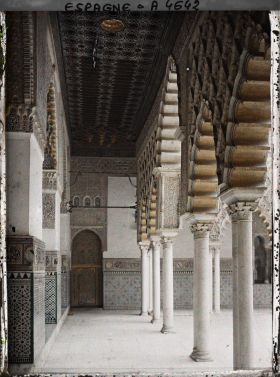 Image représentant Alcazar : galerie dans le patio de la Doncellas ("des Demoiselles")