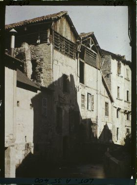 Image représentant France, Figeac, Vue des tanneries longeant le canal (Celé détourné)