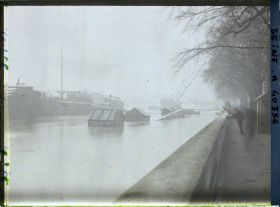Image représentant Le port de Passy depuis l'île aux Cygnes