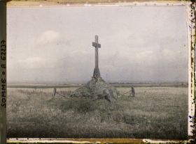 Image représentant Somme, La Boisselle, Tumulus recouvrant un groupe de Combattants