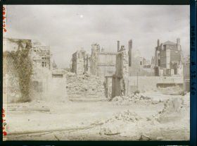 Image représentant France, Reims, Ruines aux abords de la rue Chanzy