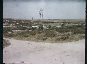Image représentant France, Combles, Panorama de Combles vers le bois de la Trinque