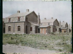 Image représentant France, Airon près de Lens, Corons des mines de Liévin - Rue Lagrange