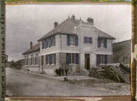 Image représentant France, Rembercourt, Mairie et  Ecole reconstruites