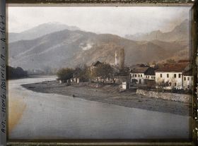 Image représentant Le tournant de la Neretva avec la mosquée sur la rive gauche