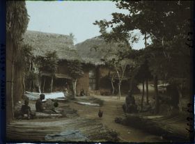 Image représentant Travaux de vannerie dans le village