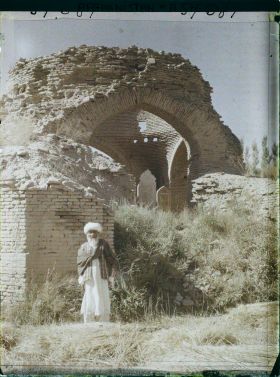 Image représentant Afghanistan, Meidan, Tombes persanes du XVIe S. . autre aspect