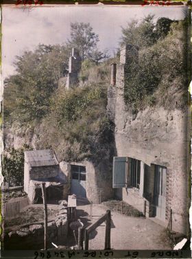 Image représentant Cour d'une Habitation troglodyte à étages dans le quartier des Patys