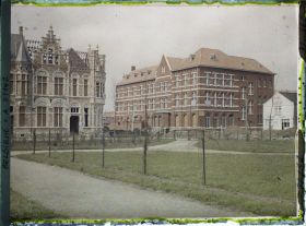 Image représentant Belgique, Ypres, Angle du Boulevard Malou et de la Place de la Gare