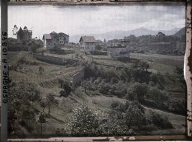 Image représentant Espagne, Bilbao, Vue prise du Presbytère vers le Sud est, Cultures soignées, cultures de jardins dans le bas