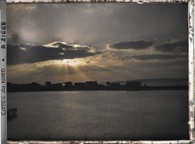 Image représentant Lever de soleil sur la rade de Perros-Guirec