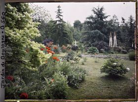 Image représentant Massif fleuri, proche de la bande gazonnée séparant les " étangs " du marais, vu vers l'est, sud-est