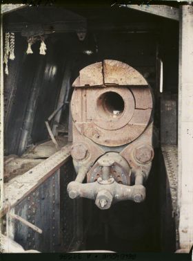 Image représentant Belgique, Ostende, Batterie Deutschland, Culasse éclatée de la pièce blindée