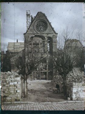 Image représentant France, Vailly, Façade de l'Eglise