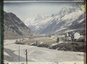 Image représentant France Les Alpes, Les Houches, Vallée de Chamonix - Les Houches, Vallée de Charme, l' Arve, les Aige du Dru et Verte, et petites et grandes Charmoz