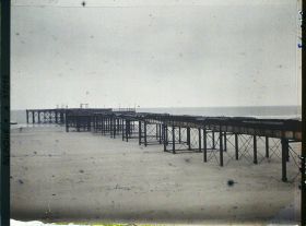 Image représentant Belgique, Blankenberghe, Ruines de la jetée- Promenade
