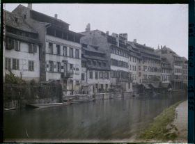 Image représentant France, Strasbourg, La petite France ; les bords de l'Ill