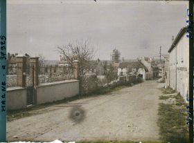 Image représentant France, Dormans, Une vue vers l'Eglise