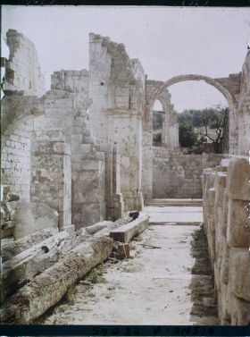 Image représentant France, Chivres, Intérieur de l'Eglise