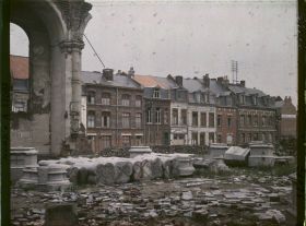 Image représentant France, Armentières, Reconstruction place Notre Dame
