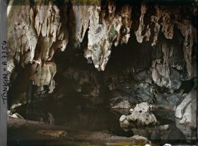 Image représentant L'intérieur de la petite grotte des Rochers de Ky-lu'a