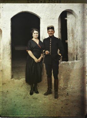 Image représentant Le capitaine Raynaud et son épouse