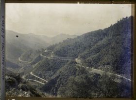Image représentant La route de Sospel à flanc de montagne