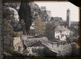Image représentant Le minaret et la tour d'horloge
