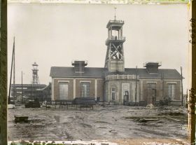 Image représentant France, Lens, Mine du Grand Condé, les puits N° 2 et 2 bis