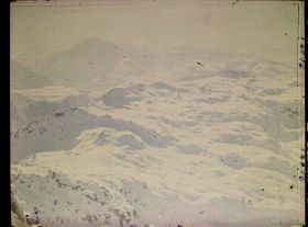 Image représentant Vue prise de Brévent (2532m) Le Mt Tricot, plateau de Bellevue, le Mt Joly, le Mt Charvin, au 1er plan, plateau de l'aiguillette