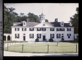 Image représentant L'Exposition Coloniale Internationale de 1931, la maison de Georges Washington ou maison du Mount Vernon