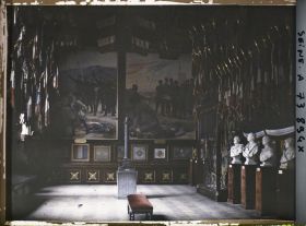 Image représentant L'hôtel des Invalides, fond de la salle Turenne ou des Drapeaux