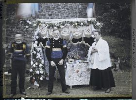 Image représentant Le reposoir de saint Théleau sur le parcours de la Grande Troménie