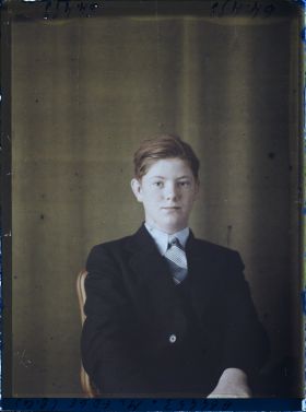 Image représentant Monsieur  https://musee-albert-kahn.s-museum.fr/home/NWQ2OTAwYzNmYjZlZTk1ZWQwODJmMjY4L2dlbmVyaWMtbm90aWNlLXRhYi9hdXRob3JpdHkvNjE3YTc5ZjVjZjhiODk2OGIzMzM3ZDIx/5d6900c3fb6ee95ed082f268/generic-notice-tab/authority/617a79ebcf8b8968b3336c74 Walter Edge Jr