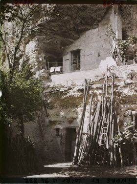 Image représentant Habitation troglodyte à étages dans le quartier des Patys
