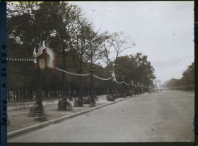 Image représentant Décorations avenue des Champs-Elysées pour le 9ème congrès de la Légion Américaine (American Legion)