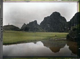 Image représentant Rizières au pied des Rochers de Ky-lu'a