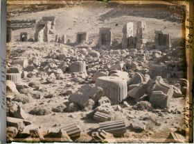 Image représentant Vestiges du palais des cent colonnes, ou salle du trône