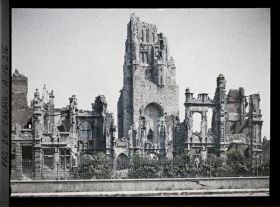 Image représentant France, Arras, L'Hôtel de Ville, vue prise de la Place de la Vacquerie