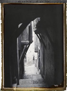 Image représentant La rue N'Fissa (ou N'Fiça) dans la Casbah