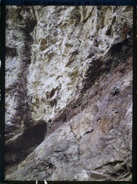 Image représentant France, Bagnères de Luchon, Rocher au Val d'Astau