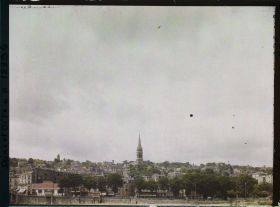 Image représentant Vue vers Saint-Cloud, à 12h 45, le ciel