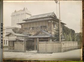 Image représentant L'Exposition des arts décoratifs, Pavillon du Japon, sur le Cours-la-Reine