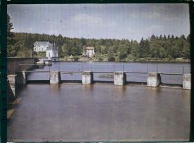 Image représentant Barrage pour le flottage des bois sur la Cure au lac des Settons