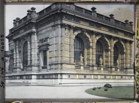 Image représentant Le musée Galliera, 10 avenue Pierre Ier de Serbie