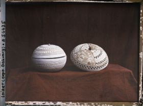 Image représentant Exposition d'art africain, petite calebasse